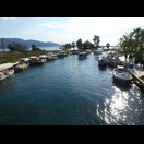 Ein kristallklarer Fluss mündet bei Akyaka in den Golf von Gökova